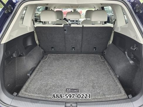 Certified 2022 Volkswagen Tiguan SE AWD/4WD image 16