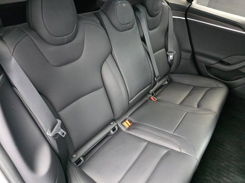 Used 2024 Tesla Model S AWD/4WD image 25