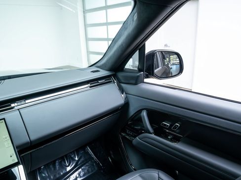 Used 2024 Land Rover Range Rover Sport AWD/4WD image 12