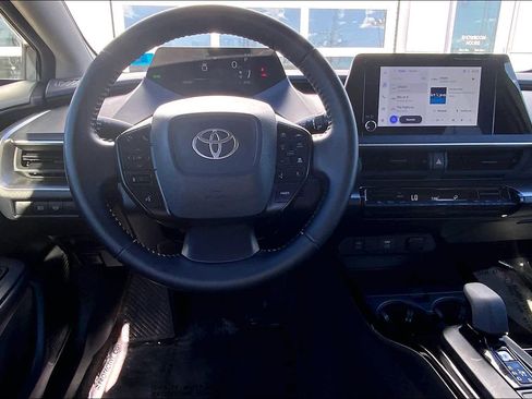 Used 2023 Toyota Prius LE AWD/4WD image 6