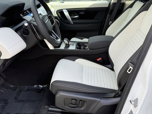 New 2025 Land Rover Discovery Sport S image 13