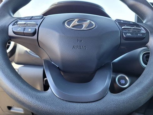 Used 2023 Hyundai Kona SEL FWD image 12