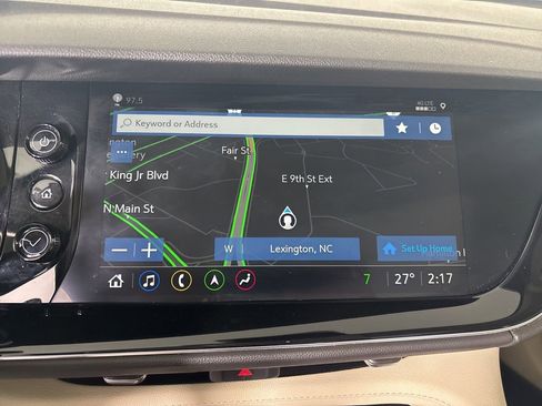 Used 2023 Buick Envision Avenir image 19