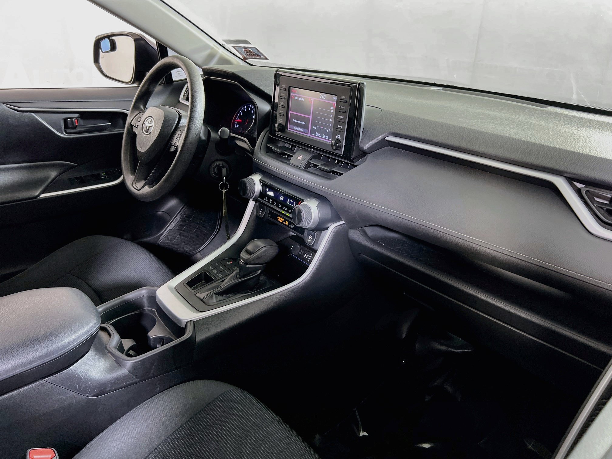 Used 2019 Toyota RAV4 LE w/ All Weather Liner Package AWD/4WD image 26