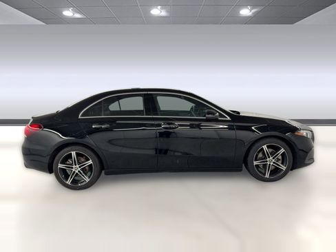 Used 2021 Mercedes-Benz A 220 image 8