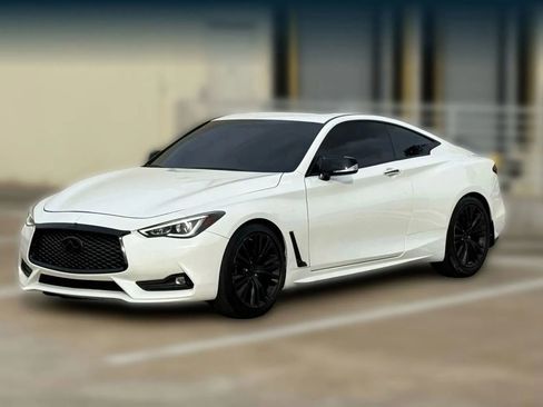 Used 2017 INFINITI Q60 3.0t w/ Premium Plus Package 3.0T image 3