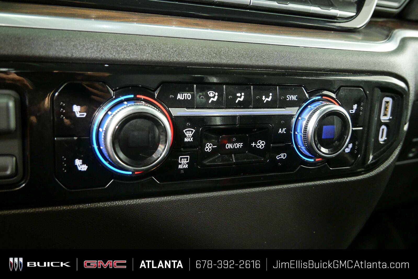 Used 2026 GMC Sierra 1500 SLT AWD/4WD image 16