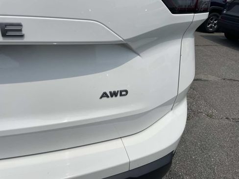 Used 2024 Nissan Rogue S AWD/4WD image 5