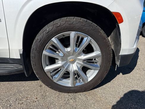 Used 2024 Chevrolet Suburban High Country w/ Max Trailering Package AWD/4WD image 15