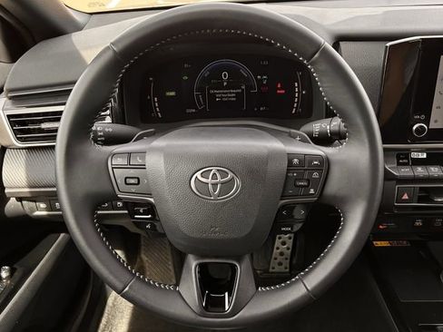 Certified 2025 Toyota Camry SE image 15