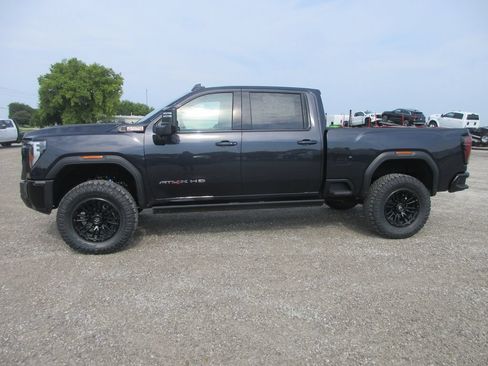 New 2026 GMC Sierra 2500 AT4X AWD/4WD image 10