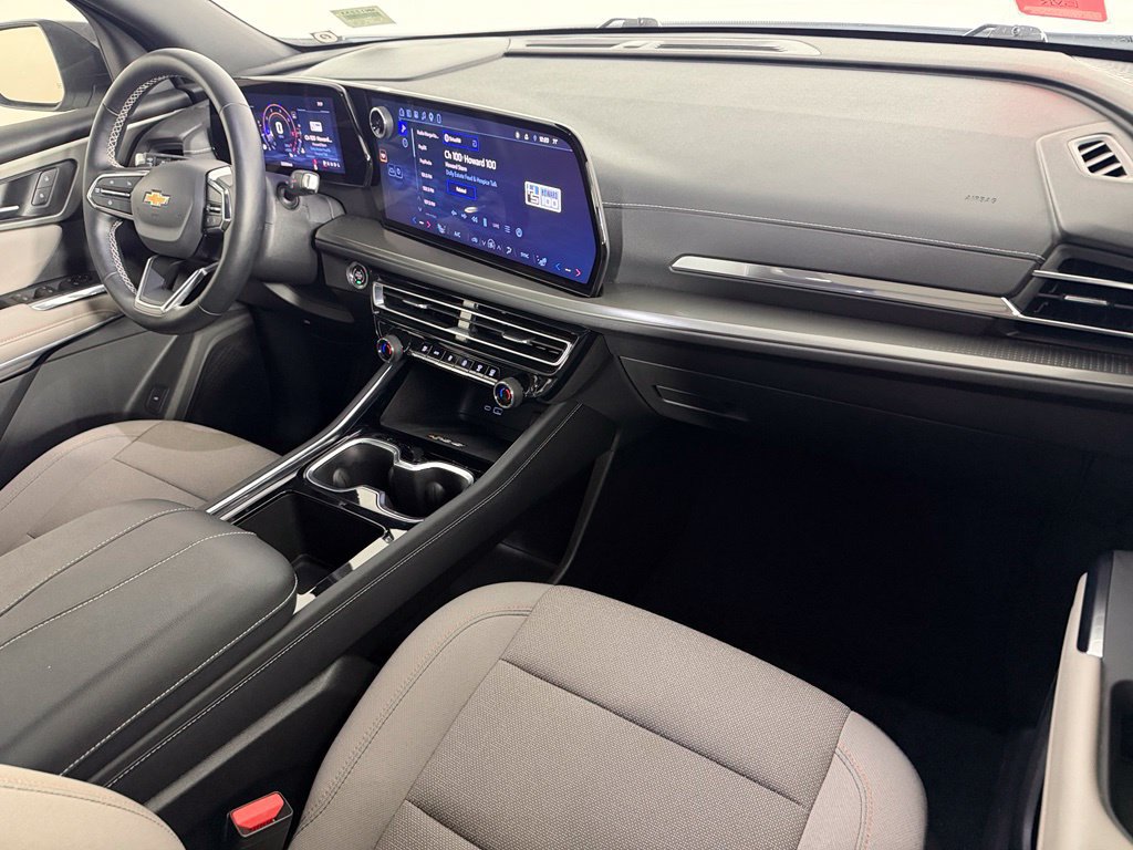 Used 2026 Chevrolet Traverse LT w/ Driver Confidence Package FWD image 15