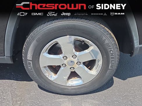 Used 2013 Jeep Grand Cherokee Laredo AWD/4WD image 10