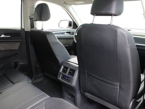 Used 2023 Volkswagen Atlas SEL R-Line AWD/4WD image 23
