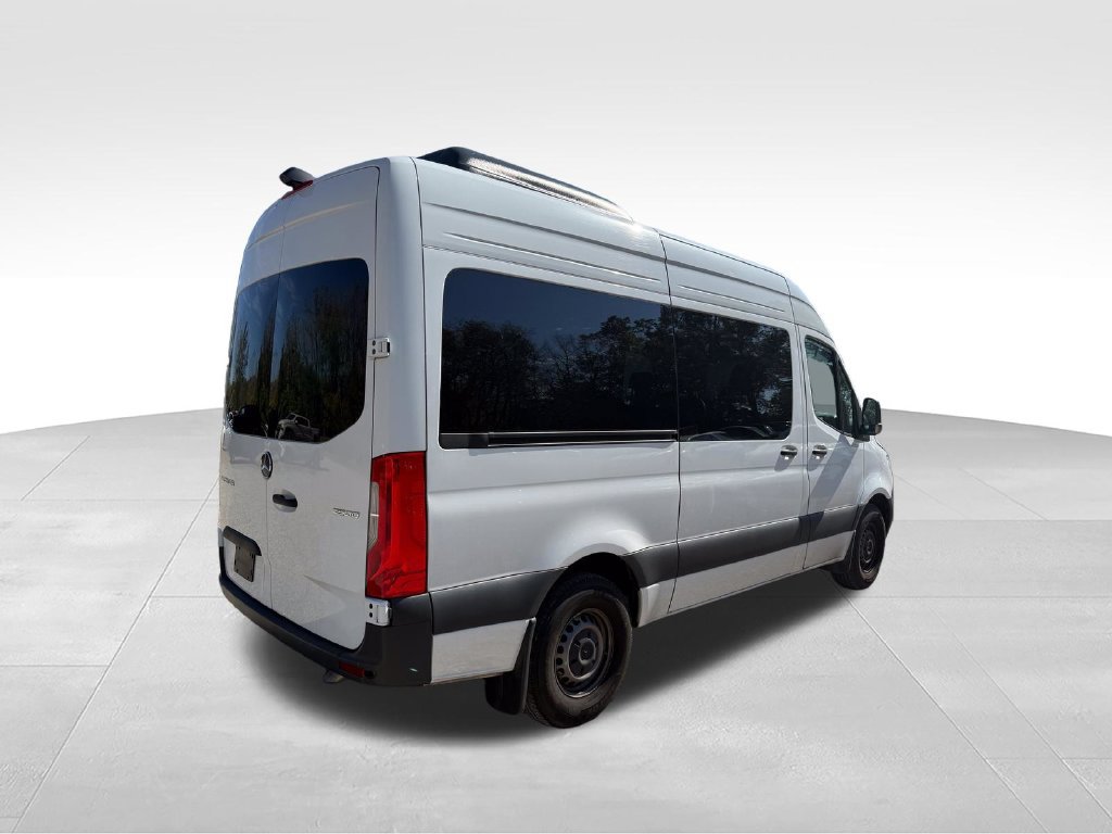 Used 2024 Mercedes-Benz Sprinter 2500 image 6