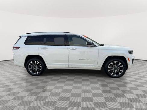 Used 2021 Jeep Grand Cherokee L Overland w/ Luxury Tech Group IV AWD/4WD image 5