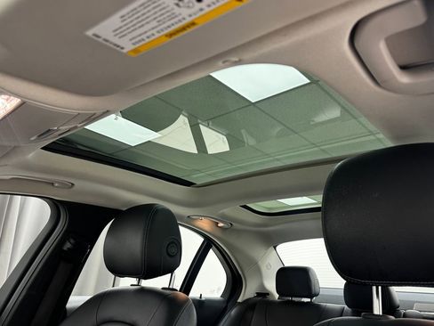 Used 2021 Mercedes-Benz C 300 4MATIC Sedan image 29