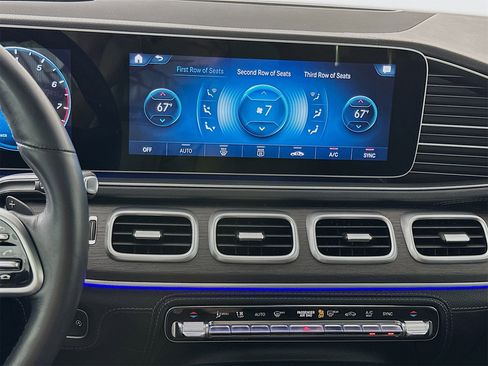 Certified 2023 Mercedes-Benz GLS 580 4MATIC image 17