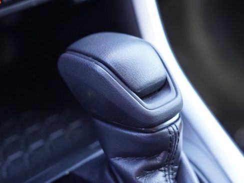 Certified 2023 Toyota RAV4 LE image 28