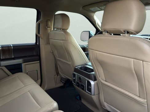 Used 2018 Ford F150 Lariat w/ Equipment Group 502A Luxury image 28