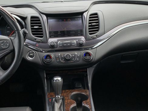 Used 2014 Chevrolet Impala LTZ FWD image 31