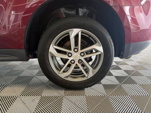 Used 2016 Chevrolet Equinox LTZ w/ Enhanced Convenience Package FWD image 9