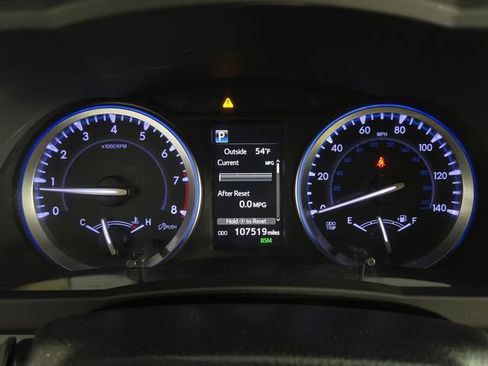 Used 2018 Toyota Highlander XLE image 22