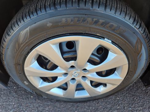 Certified 2024 Toyota Corolla LE image 9