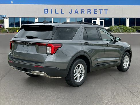New 2026 Ford Explorer Active w/ Active Comfort Package RWD image 4