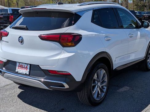 Used 2022 Buick Encore GX Essence w/ Experience Buick Package AWD/4WD image 8