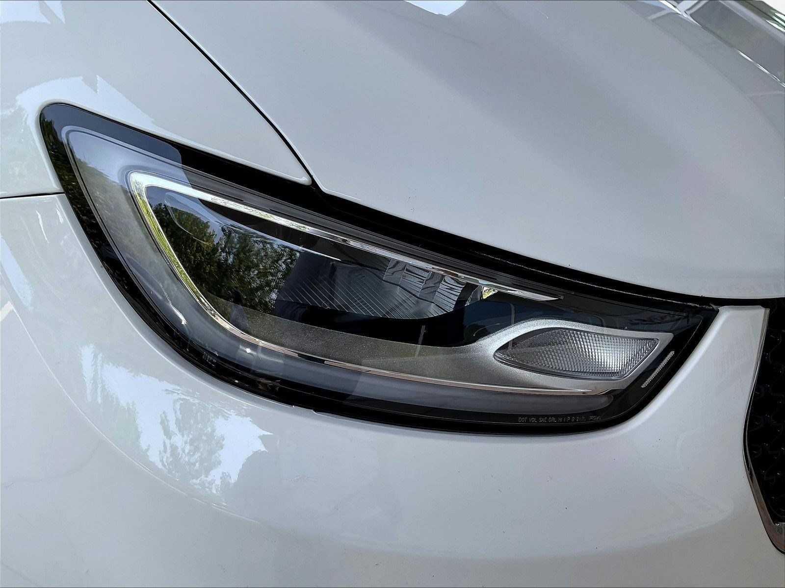 Used 2024 Chrysler Pacifica Touring-L FWD image 30
