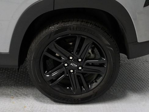 Used 2024 Chevrolet Trax ACTIV w/ Driver Confidence Package FWD image 19