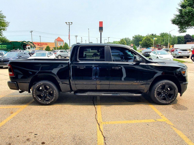 Used 2023 RAM 1500 4x4 Crew Cab image 4