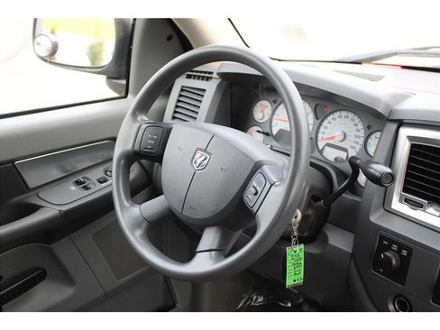 Used 2007 Dodge Ram 1500 Truck SLT image 12