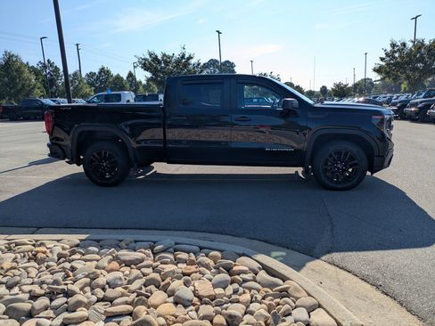 Used 2022 GMC Sierra 1500 Pro w/ Pro Value Package AWD/4WD image 3