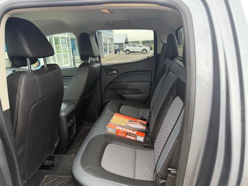 Used 2019 Chevrolet Colorado Z71 AWD/4WD image 10