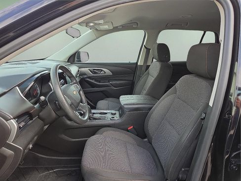 Used 2018 Chevrolet Traverse LS w/ LPO, Black Accent Package FWD image 12