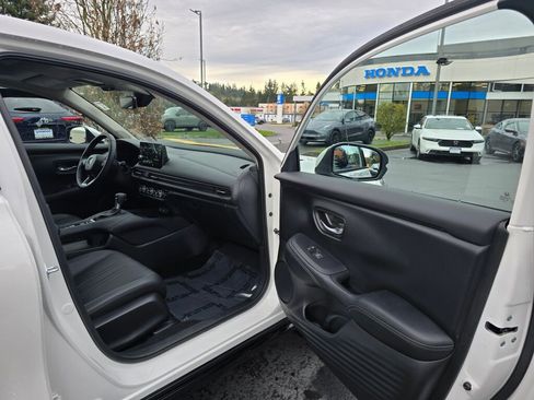Certified 2026 Honda HR-V EX-L image 10