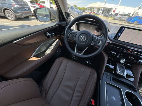 Used 2026 Acura MDX SH-AWD w/ Technology Package image 4