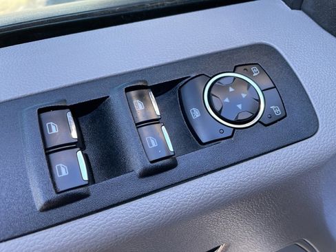 Used 2019 Ford F150 XLT w/ Equipment Group 302A Luxury image 6