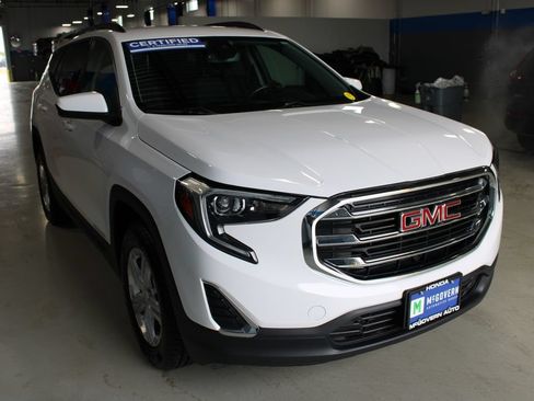 Used 2020 GMC Terrain SLE AWD/4WD image 3