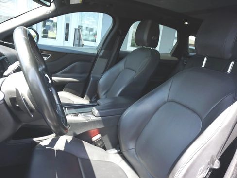 Used 2018 Jaguar F-PACE Premium AWD/4WD image 26