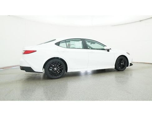 New 2026 Toyota Camry SE image 26