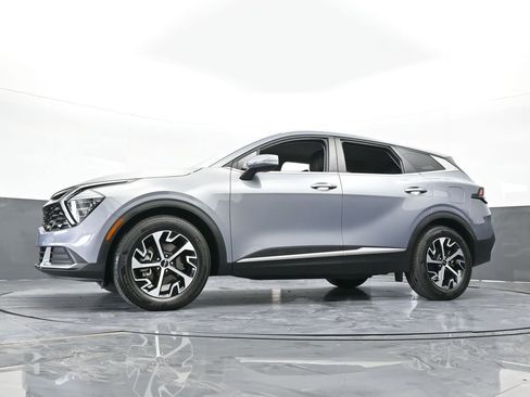 Used 2025 Kia Sportage EX image 59