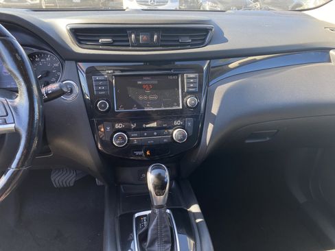 Used 2021 Nissan Rogue Sport SV image 13