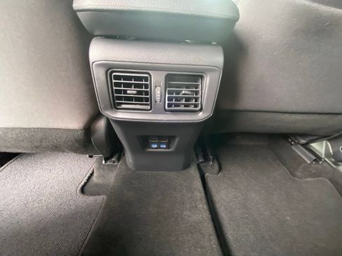 Used 2022 Toyota RAV4 XLE w/ Convenience Package AWD/4WD image 25