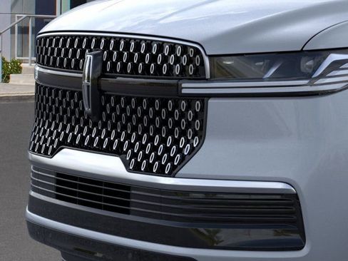New 2025 Lincoln Navigator Reserve image 40