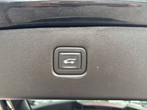 Used 2023 Chevrolet Blazer LT w/ Sound & Technology Package image 28