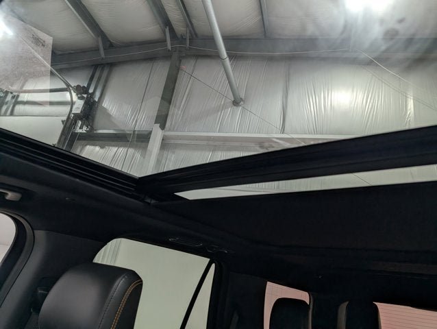 Used 2025 Ford Expedition Tremor AWD/4WD image 28