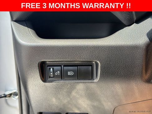 Used 2021 Toyota RAV4 XLE AWD/4WD image 38